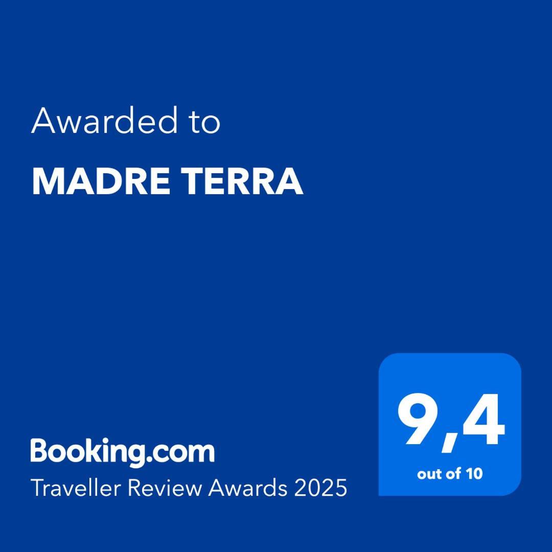 مبيت وإفطار أوفيتا Madre Terra المظهر الخارجي الصورة